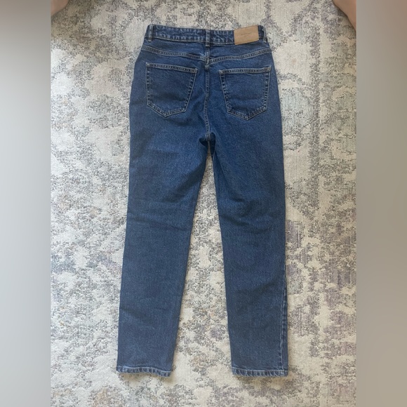 VERO MODA Straight Fit Jeans — High Waist Dark Wash - Picture 4 of 7